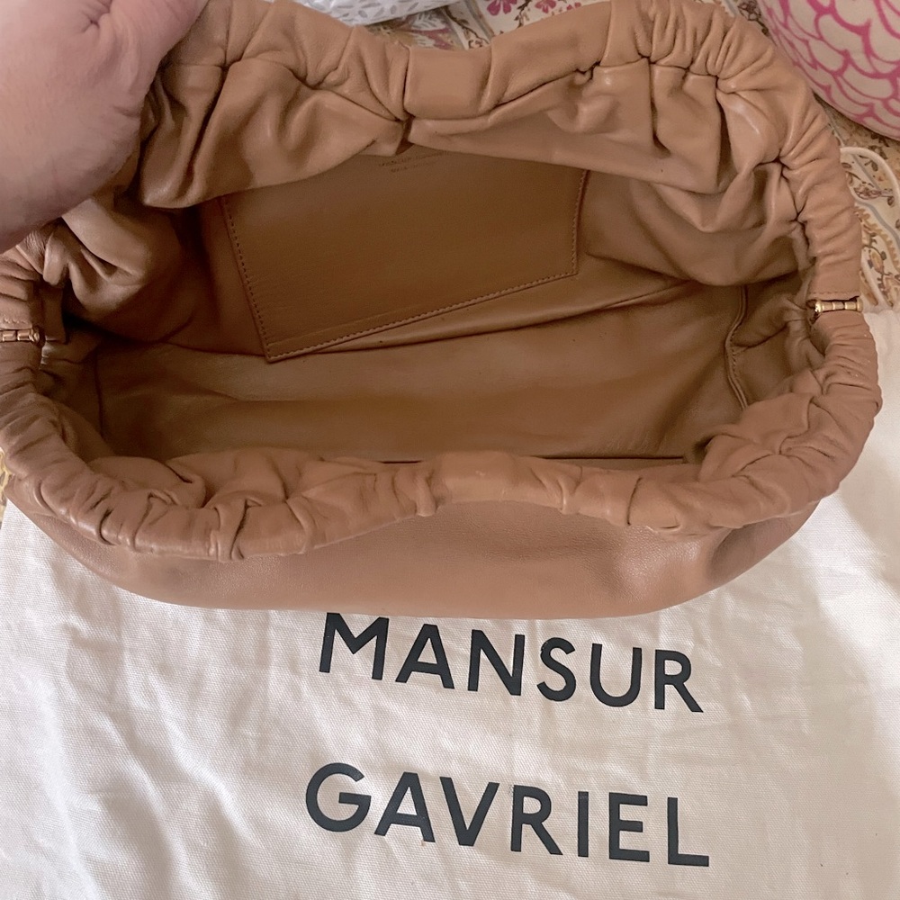 Mansur Gavriel clutch